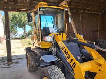 Колёсный погрузчик