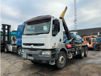 Грузовик RENAULT