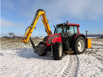 Трактор VALTRA N121