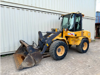 Колёсный погрузчик VOLVO L30G