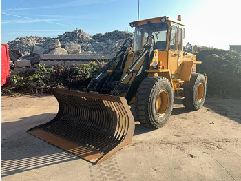 Колёсный погрузчик VOLVO L50