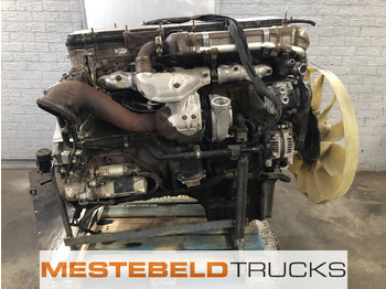 : фото в шапке страницы