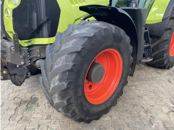 Трактор CLAAS Arion 640: фото 2