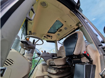 Трактор John Deere 6215R: фото 4 Трактор John Deere 6215R: фото 4