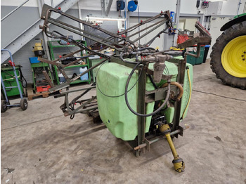 Навесной опрыскиватель TECNOMA