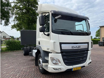 DAF CF 260 CF 260 FA CHASSIS CABINE EURO 6 в лизинг DAF CF 260 CF 260 FA CHASSIS CABINE EURO 6: фото 4