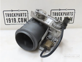 : фото в шапке страницы