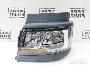 Передняя фара SCANIA