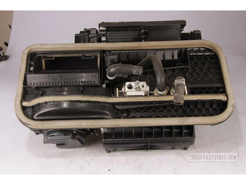 Отопление/ Вентиляция MERCEDES-BENZ