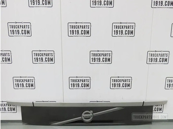 : фото в шапке страницы