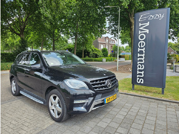 Внедорожник MERCEDES-BENZ