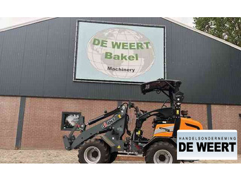 Колёсный погрузчик GIANT