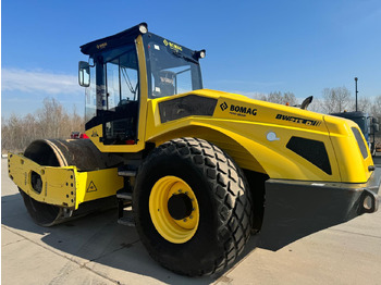 Компактор BOMAG