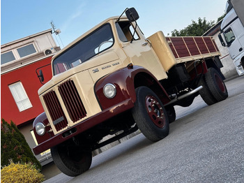 Грузовик бортовой/ Платформа SCANIA