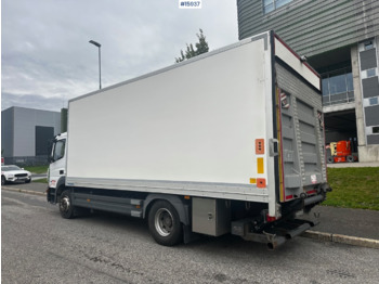 Грузовик с закрытым кузовом Mercedes Atego: фото 3