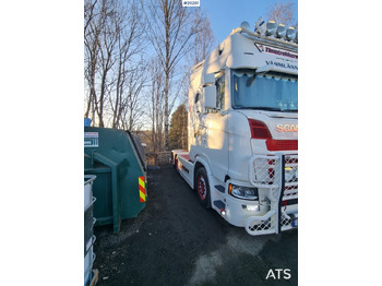 Тягач SCANIA S