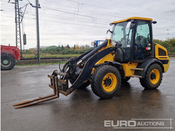Колёсный погрузчик JCB 409