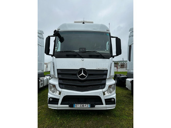Тягач MERCEDES-BENZ Actros 1845