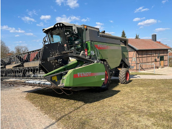 Зерноуборочный комбайн FENDT