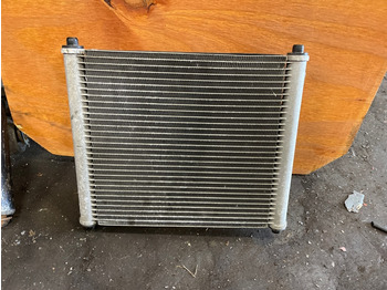 : фото в шапке страницы