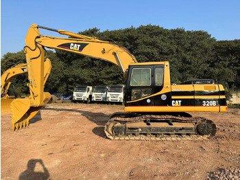 Гусеничный экскаватор CATERPILLAR 320B