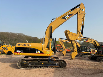 Гусеничный экскаватор CATERPILLAR 320CL