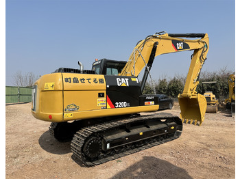 Гусеничный экскаватор CATERPILLAR 320D2