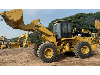 Колёсный погрузчик CATERPILLAR 966F