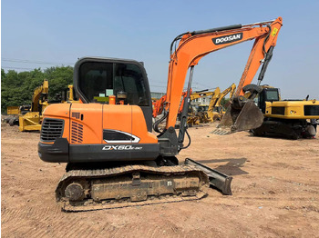 Гусеничный экскаватор DOOSAN DX60