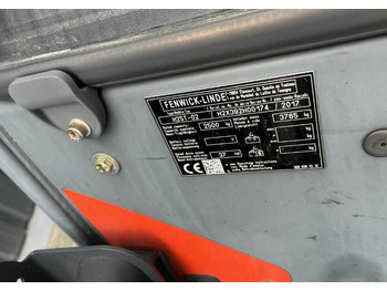 Газовый погрузчик Linde H25T-02: фото 4