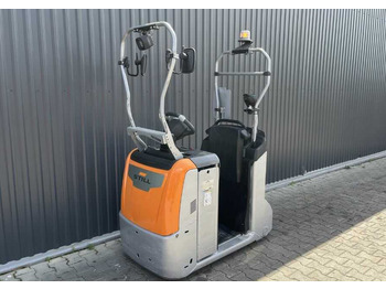 Складской тягач STILL