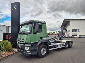 Крюковой мультилифт MERCEDES-BENZ Arocs 2643