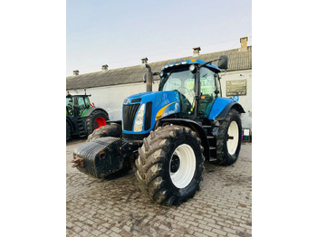 Трактор NEW HOLLAND T8040