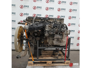 : фото в шапке страницы