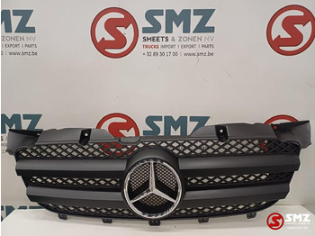 Решётка радиатора MERCEDES-BENZ