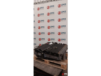 : фото в шапке страницы