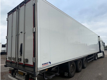Полуприцеп-рефрижератор Schmitz Cargobull Vector 1550 liftas: фото 3