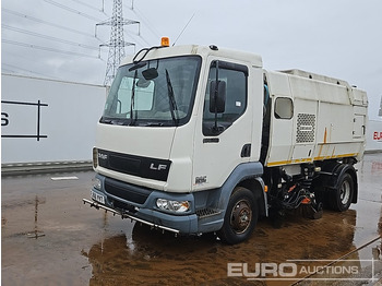 Подметально-уборочная машина DAF LF 45 150