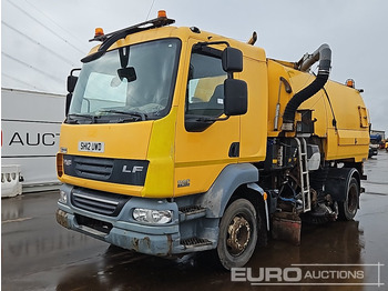 Подметально-уборочная машина DAF LF 55 220