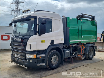 Подметально-уборочная машина SCANIA P