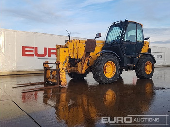 Телескопический погрузчик JCB