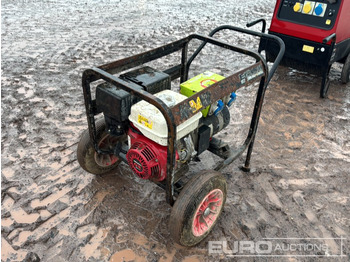 : фото в шапке страницы