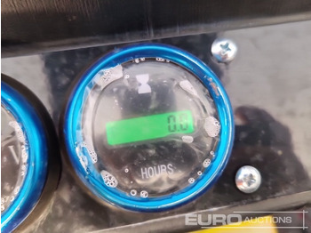 Мини-экскаватор JPC