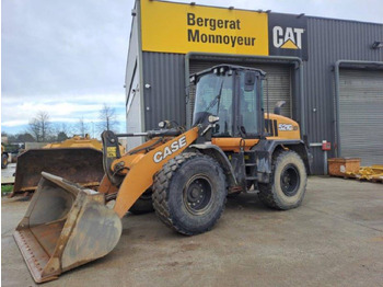 : фото в шапке страницы