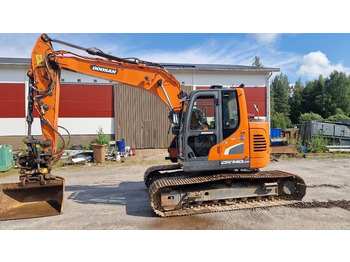 Гусеничный экскаватор DOOSAN DX140