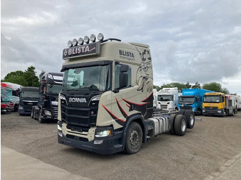 Грузовик-шасси SCANIA R 650