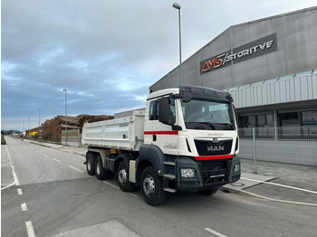 Самосвал MAN TGS 35.500