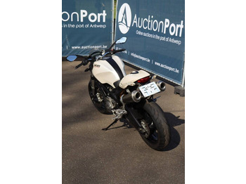 Мотоцикл Ducati MONSTER 696: фото 4 Мотоцикл Ducati MONSTER 696: фото 4