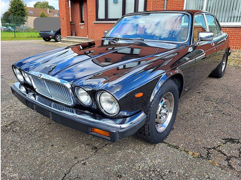 Седан JAGUAR