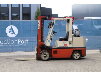 : фото в шапке страницы